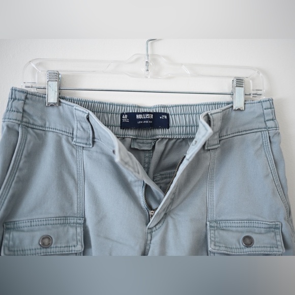 Hollister Women’s Light Gray Low-Rise Baggy Cargo Pants Sz 4R - Picture 13 of 16